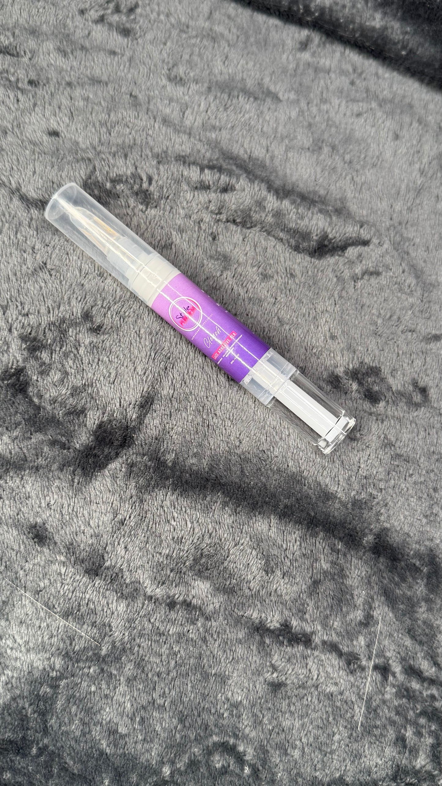 ‘Clench’ Lace Wig Adhesive- Glue Pen 20ml