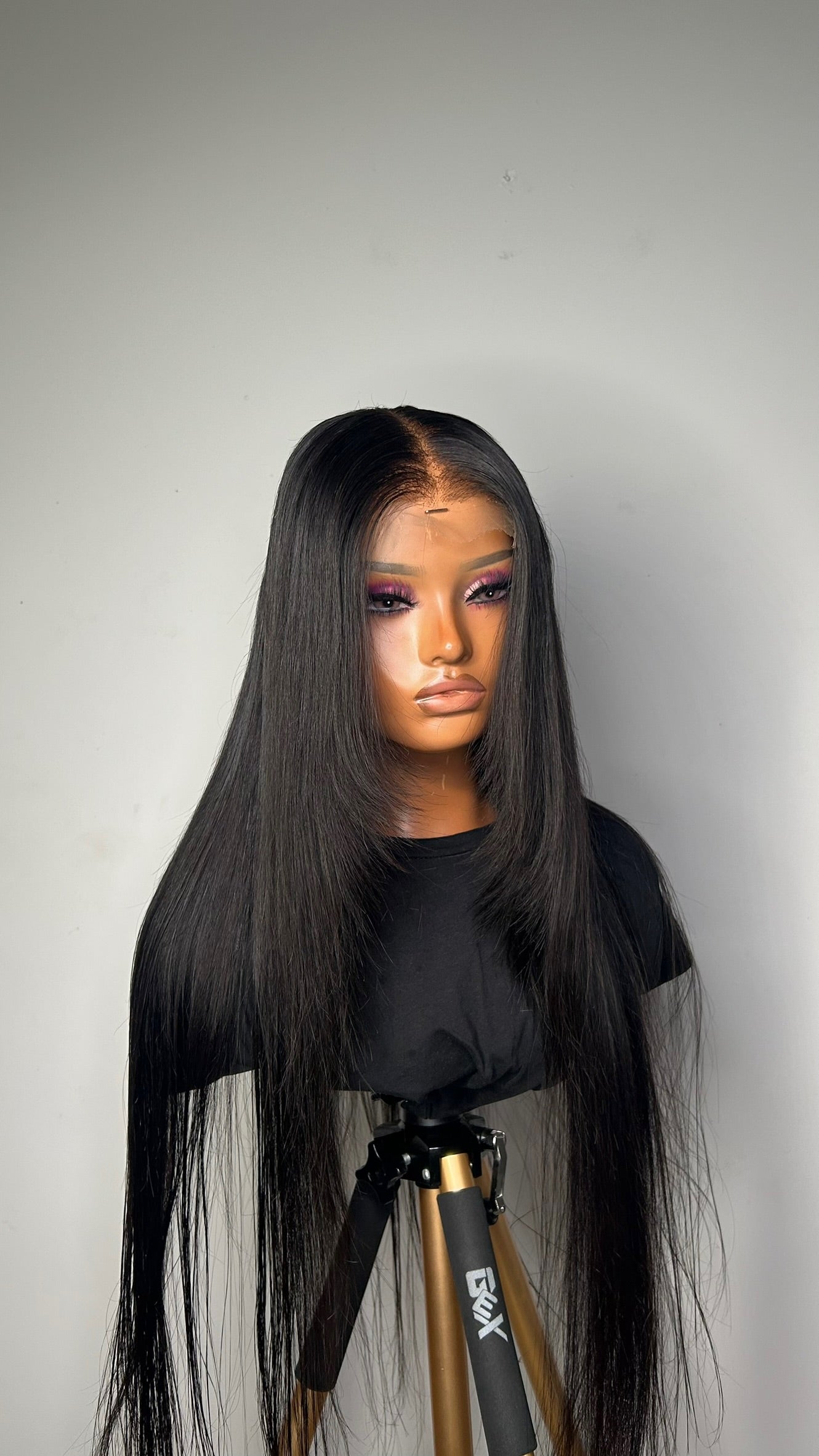 RAEKELLE (Straight soft layered)- Virgin Unit