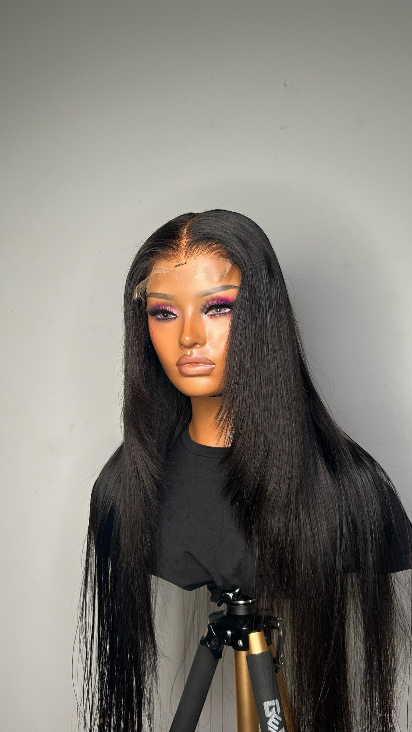 RAEKELLE (Straight soft layered)- Virgin Unit